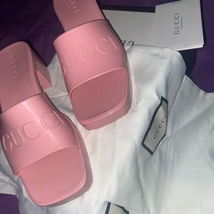 Gucci sandals